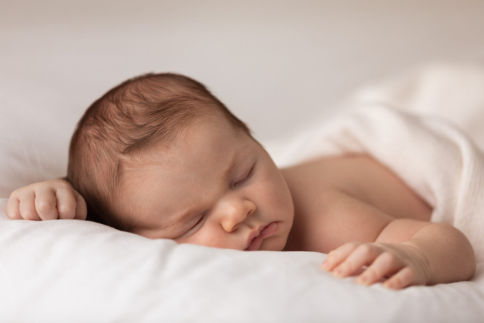 Newborn shoot babyboy, Kapellen, België