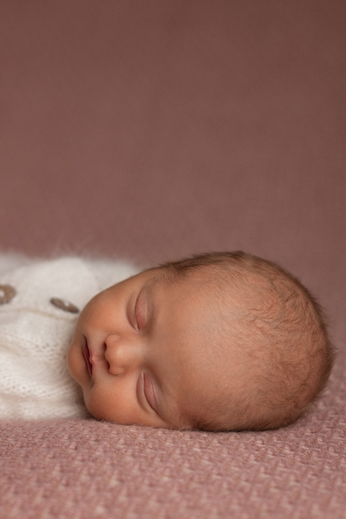 Newborn shoot babygirl, Kapellen, België