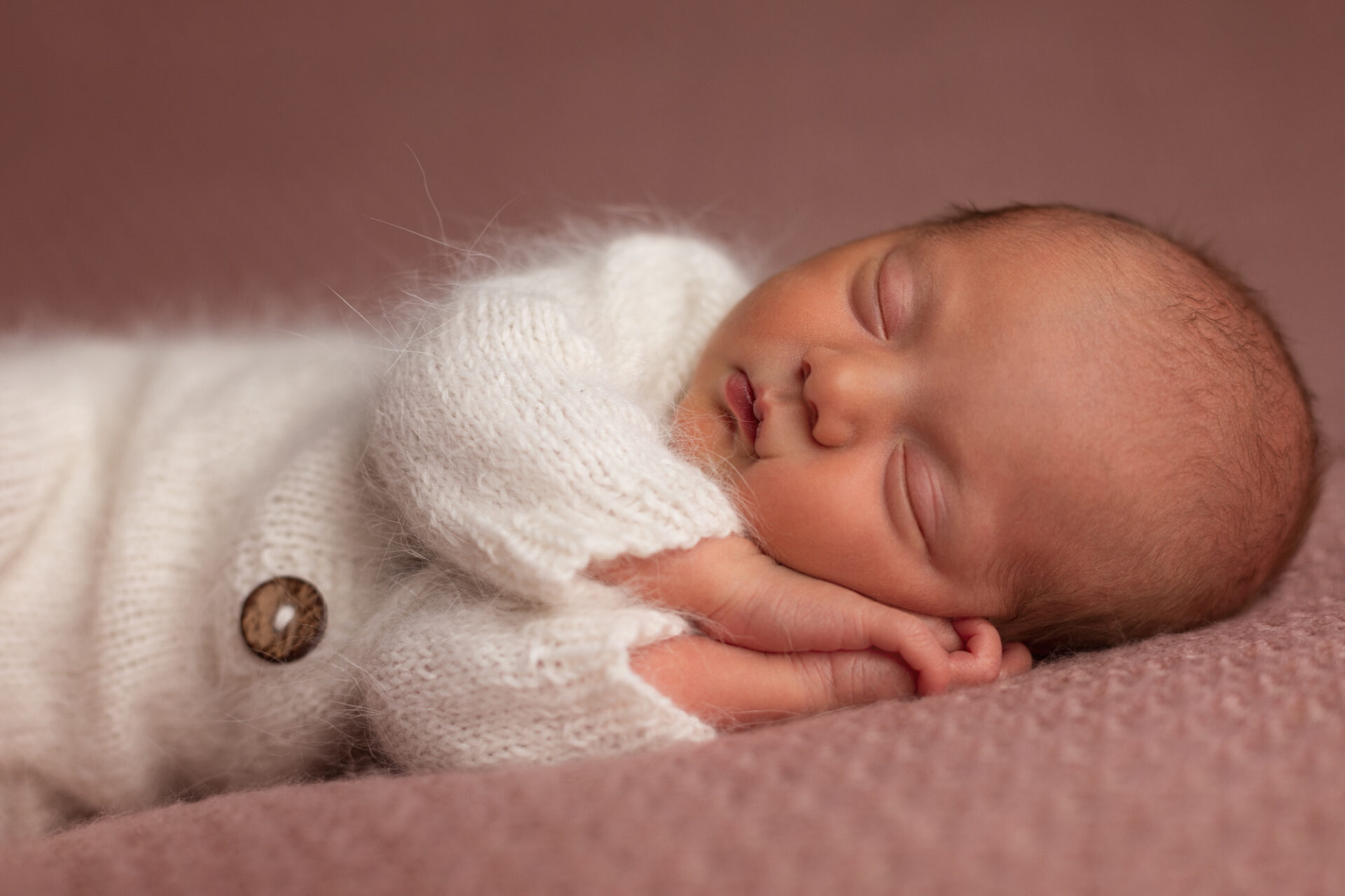 Newborn shoot babygirl, Kapellen, België