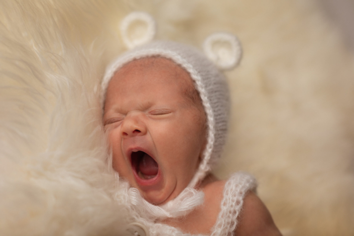 Newborn shoot babygirl, Kapellen, België